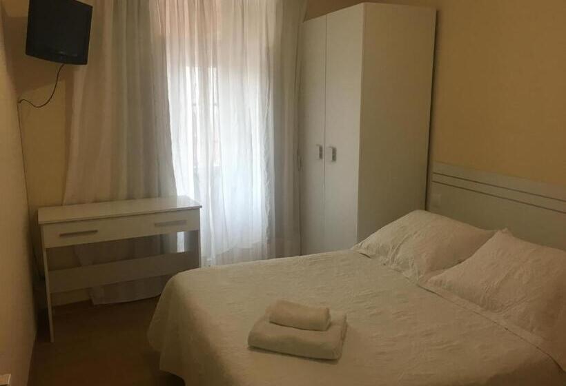 스탠다드 룸, Hostal O Patron