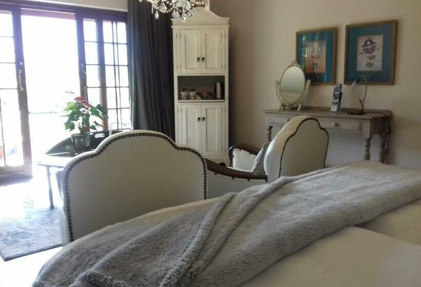 디럭스 룸 산전망, Mulligans Guest Lodge