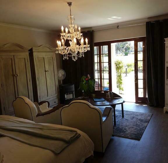 디럭스 룸 산전망, Mulligans Guest Lodge