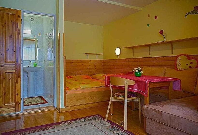 اتاق استاندارد, Penzion A Drevenica Pri Hati