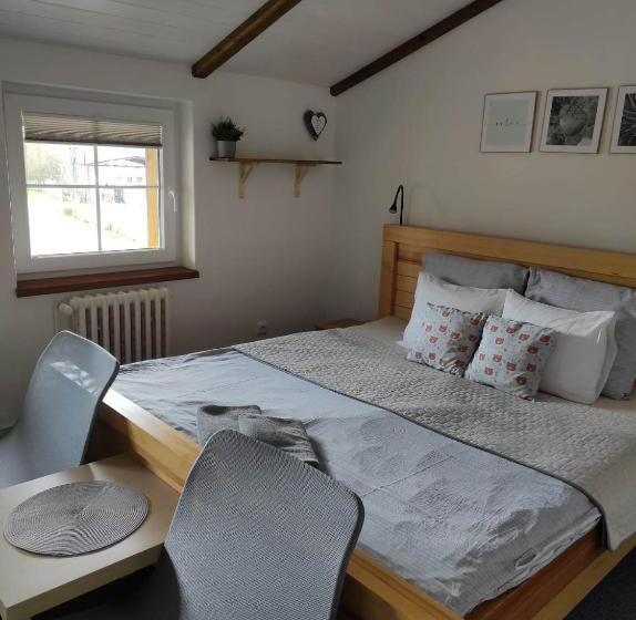 חדר סטנדרט לשלושה, Penzion Adler