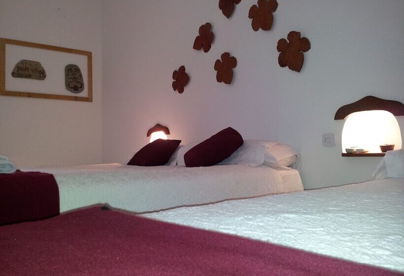 スーペリアトリプルルーム, Portal Del Santo