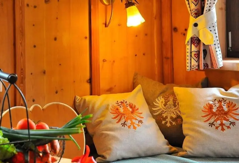 2-Bedroom Classic Apartment, Resort Alt ötztal