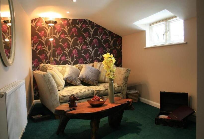 スイート, The Salty Monk Bed & Breakfast