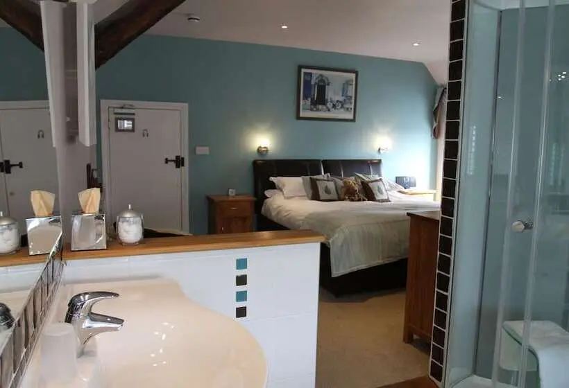 スイート, The Salty Monk Bed & Breakfast