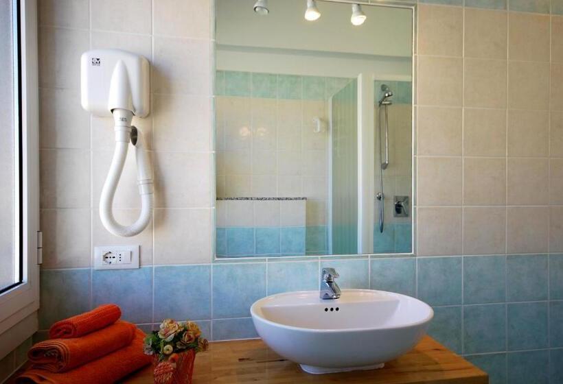 Семейное Студио, Residence Glicini