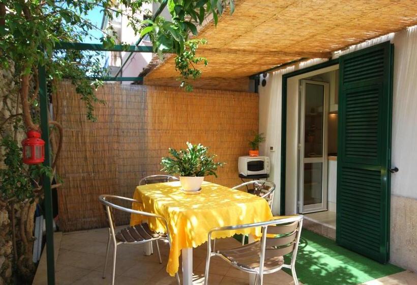 침실 1개 테라스 아파트, Residence Glicini