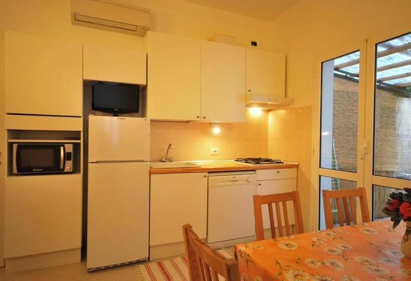 1베드룸 아파트 1층, Residence Glicini