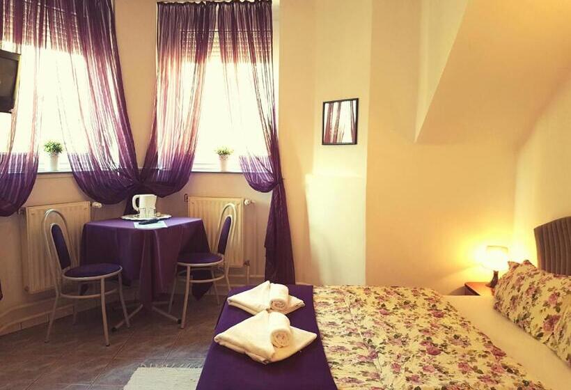 اتاق استاندارد, Szent Kristóf Panzió