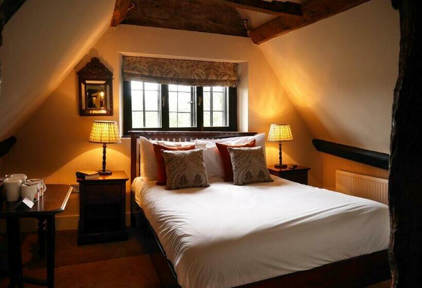 标准间, Bear And Ragged Staff