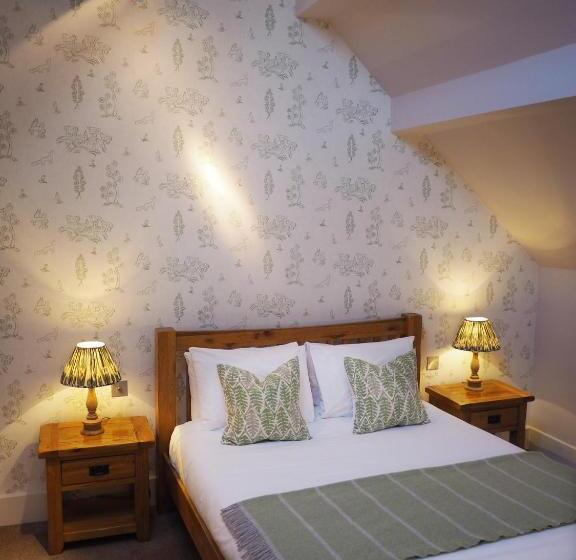 带大床的标准间, Bear And Ragged Staff