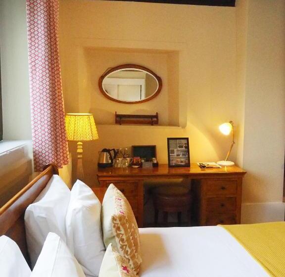 带大床的高级房间, Bear And Ragged Staff