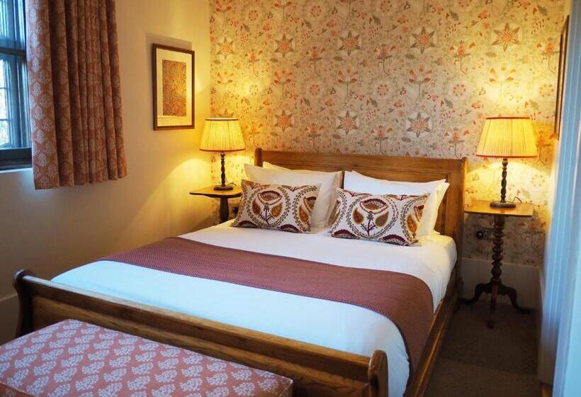 带大床的标准间, Bear And Ragged Staff