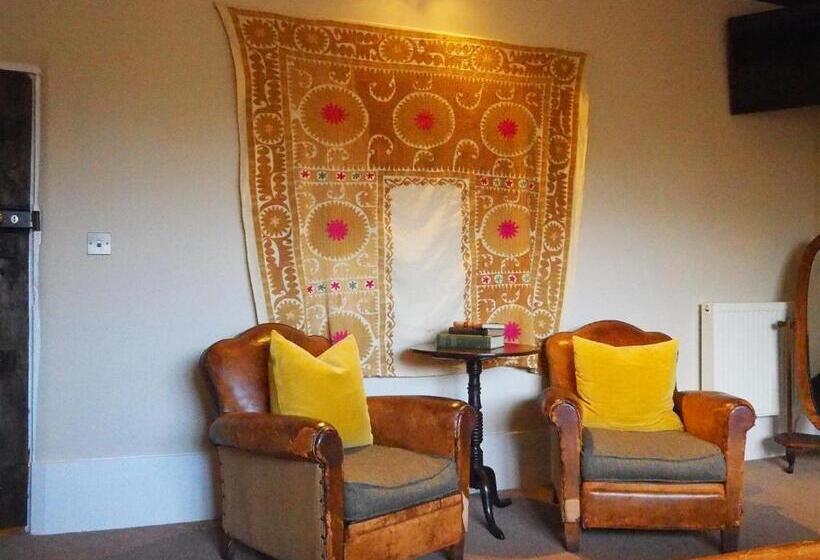 带大床的高级房间, Bear And Ragged Staff