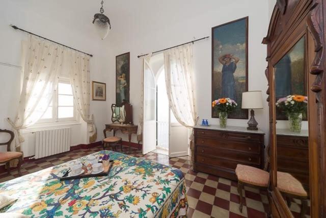 סוויטה, Castello Canevaro