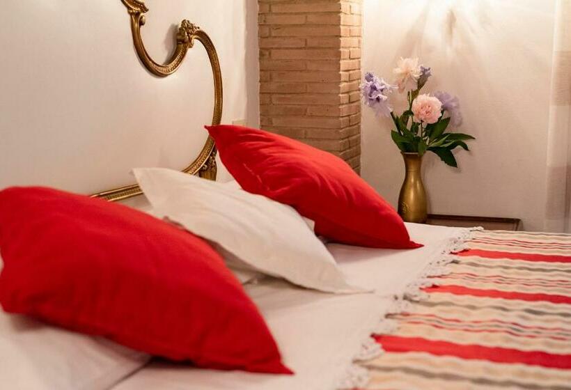 اتاق استاندارد, Agriturismo La Rombaia