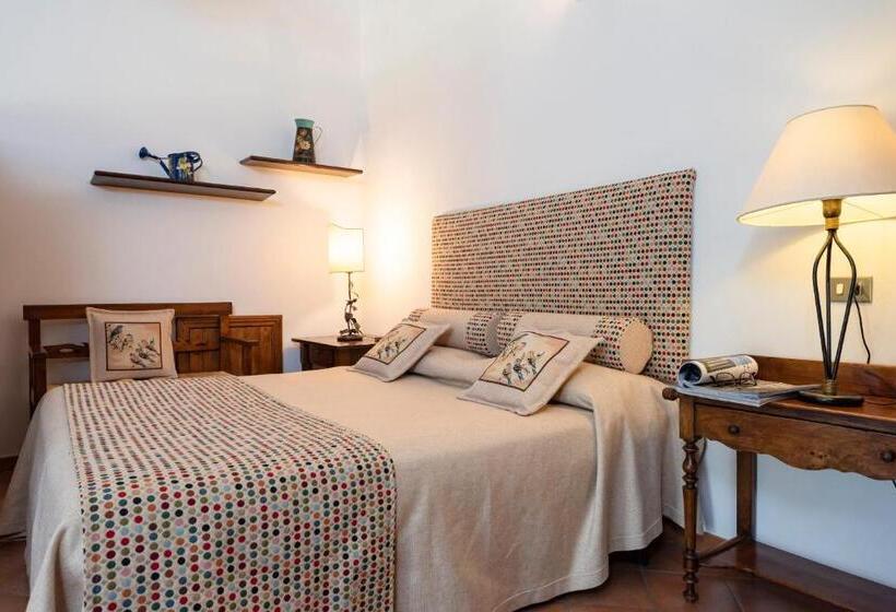 اتاق استاندارد سه نفره, Agriturismo La Rombaia