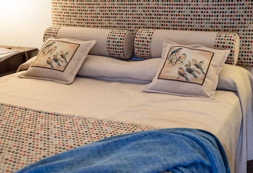 スタンダードトリプルルーム, Agriturismo La Rombaia
