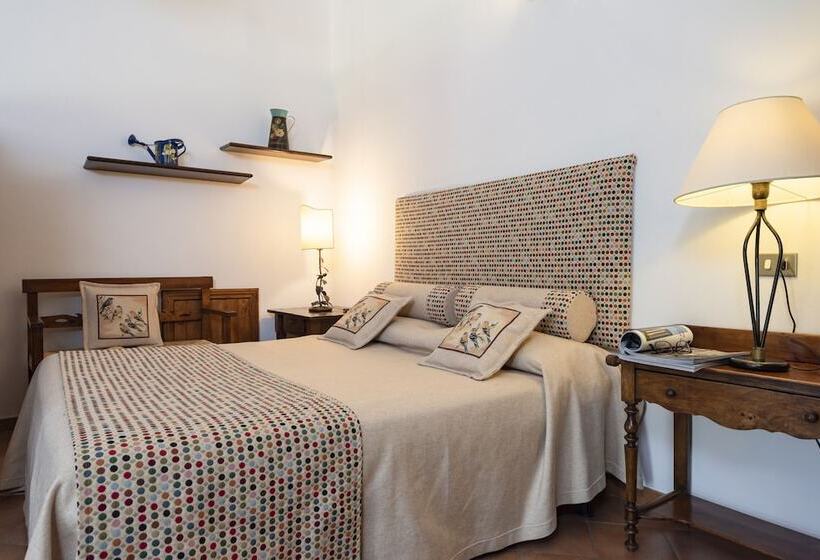 اتاق استاندارد سه نفره, Agriturismo La Rombaia