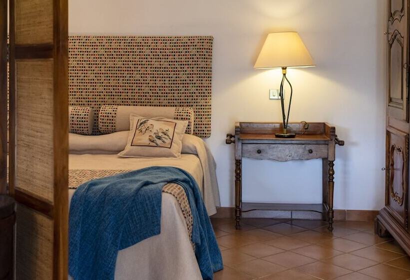 اتاق استاندارد سه نفره, Agriturismo La Rombaia