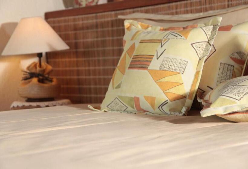 חדר סטנדרט נוף לים עם מרפסת, Bangalore Suites