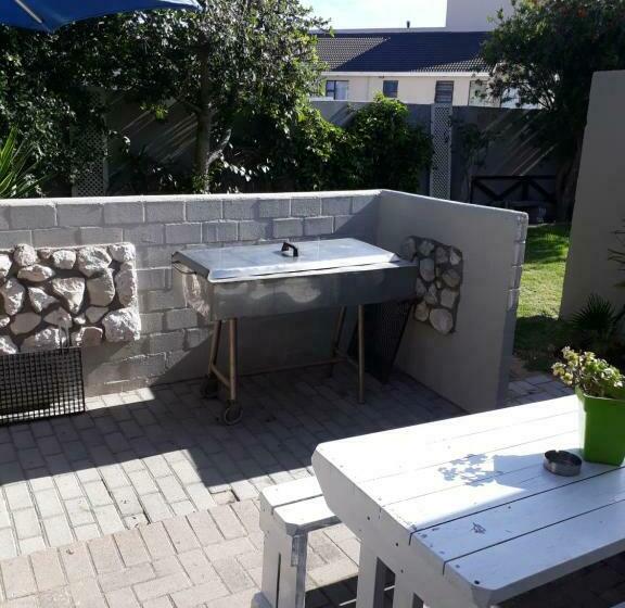 스위트, Croeso Guest House