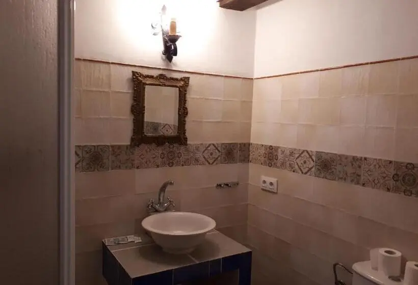 اتاق استاندارد سه نفره, Fonda Del Tozal