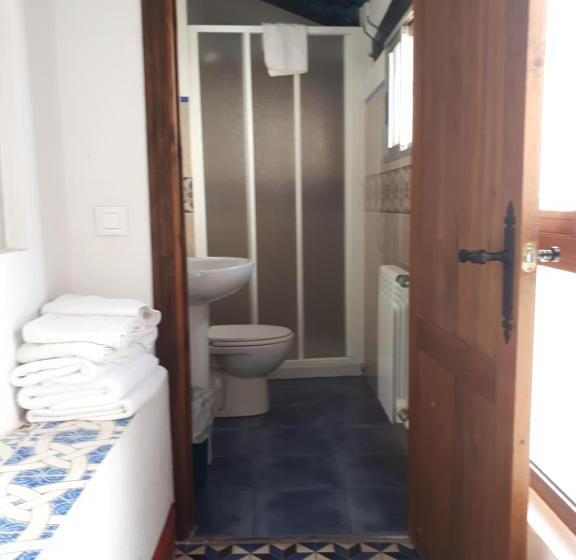 四人标准间, Fonda Del Tozal