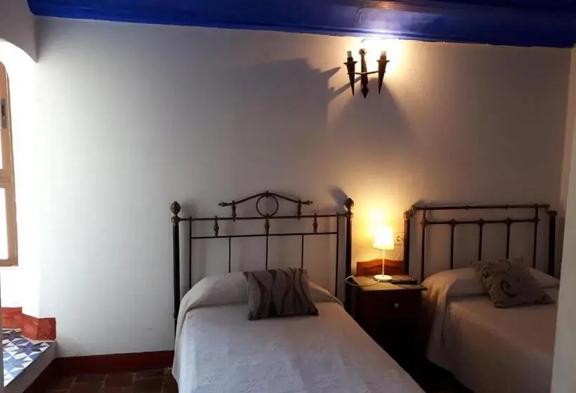 اتاق استاندارد چهار تخته, Fonda Del Tozal