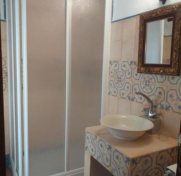 基本间, Fonda Del Tozal