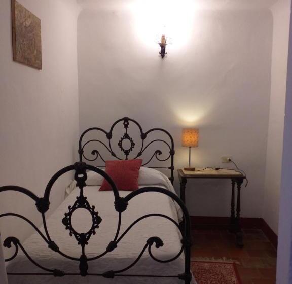 四人高级间, Fonda Del Tozal