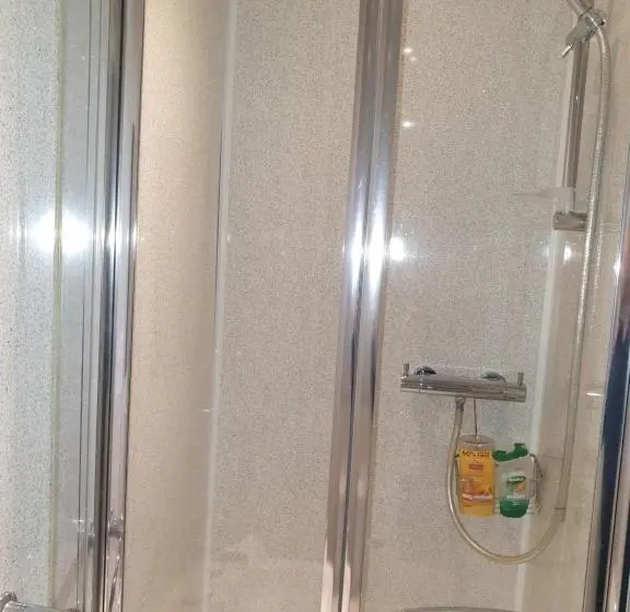اتاق استاندارد, Glascoed Guest House