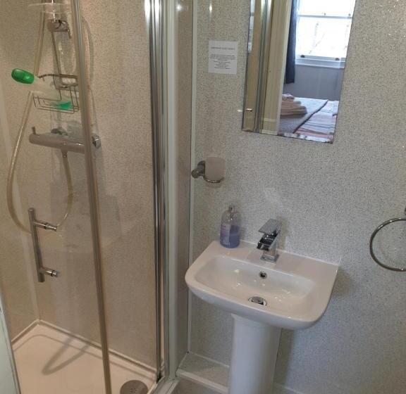 패밀리 룸, Glascoed Guest House