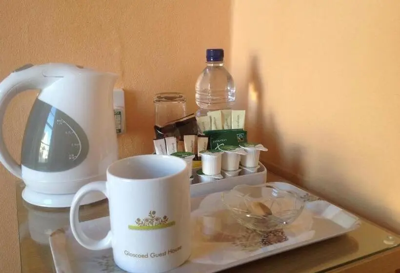 اتاق استاندارد یک نفره, Glascoed Guest House