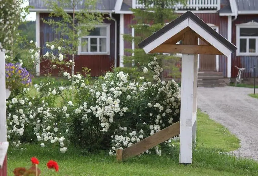 Villa 1 Makuuhuone, Guesthouse Kumpunen