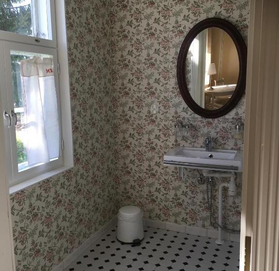 غرفة قياسية ثلاثية, Guesthouse Kumpunen