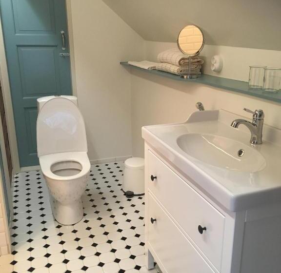 غرفة عائلية, Guesthouse Kumpunen