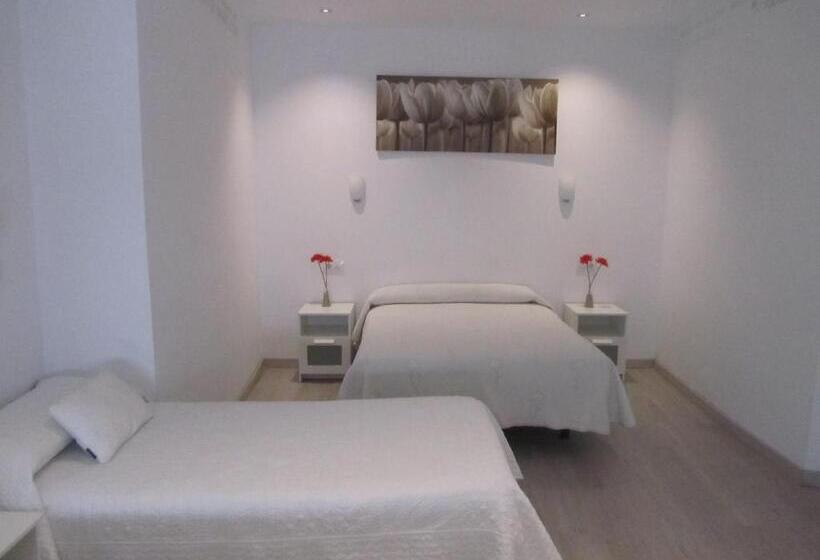 スタンダードトリプルルーム, Hospedaje Villanueva