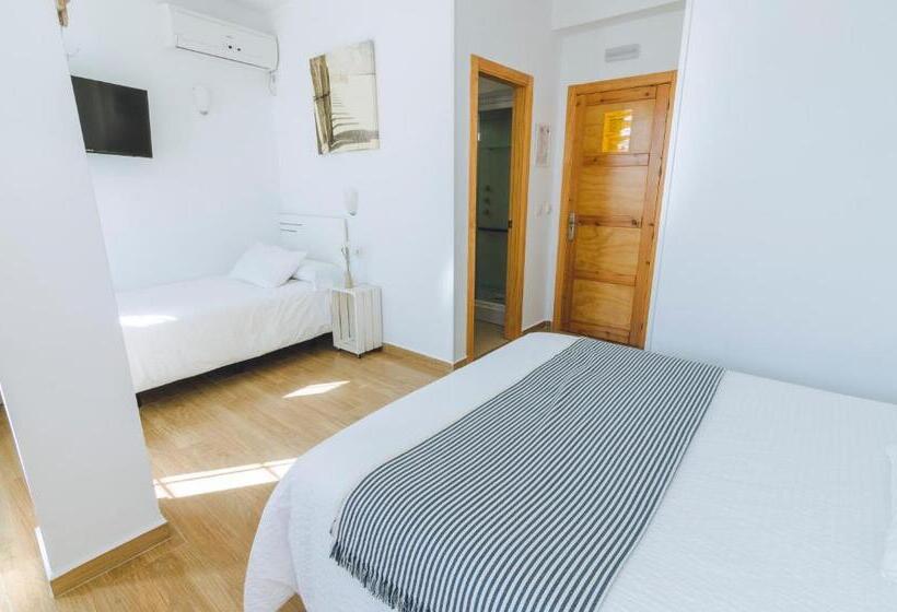 スタンダードトリプルルーム, Hospedaje Villanueva