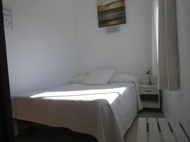 Basic-huone, Hospedaje Villanueva