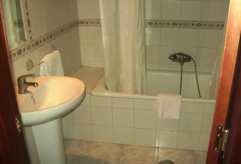 スタンダードルーム, Hostal El Polígono