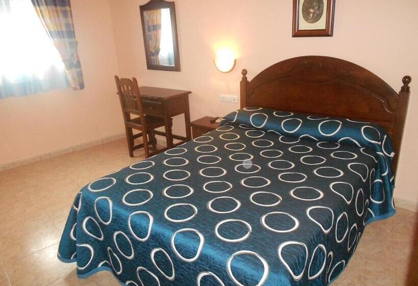 غرفة قياسية, Hostal El Polígono