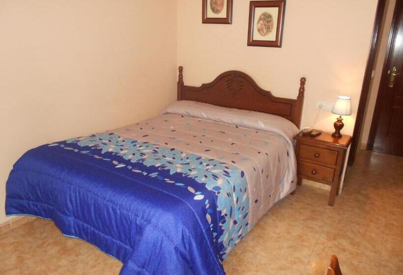 غرفة قياسية فردية, Hostal El Polígono