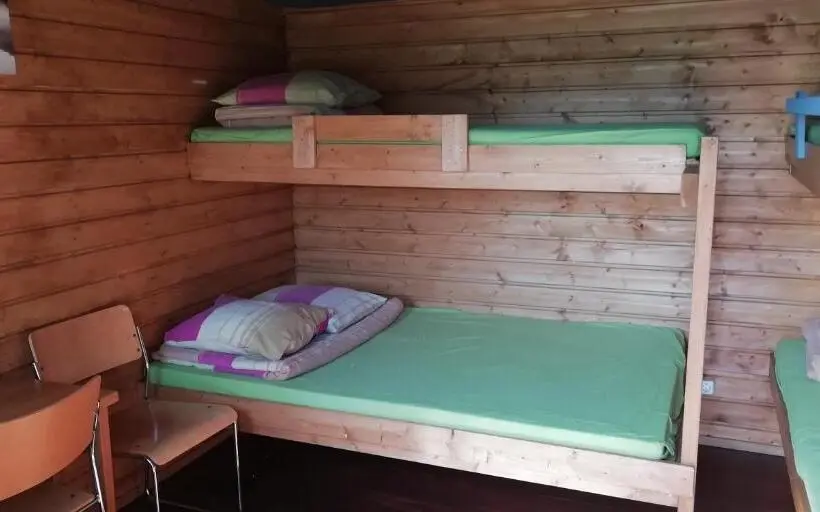 بانگلوی استاندارد, Motel Saunapunkt