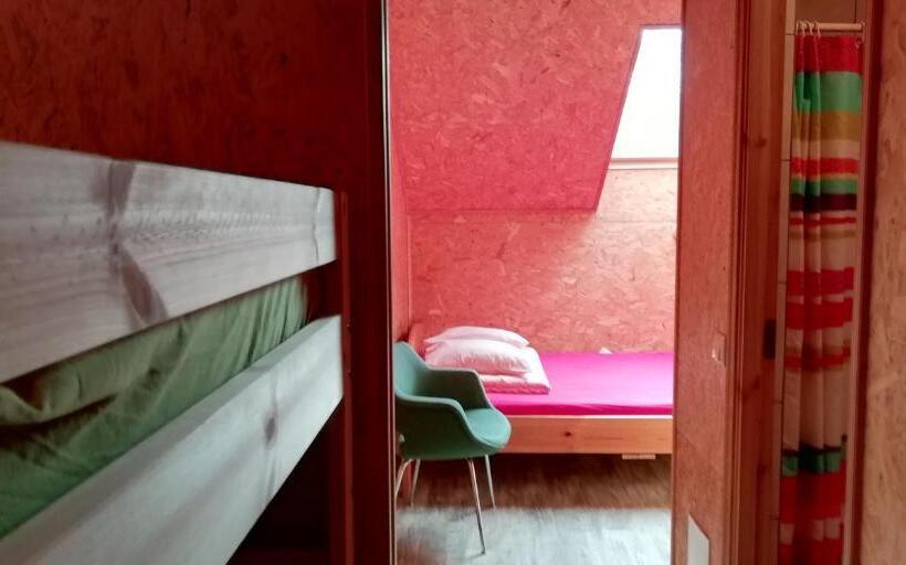 اتاق استاندارد سه نفره, Motel Saunapunkt