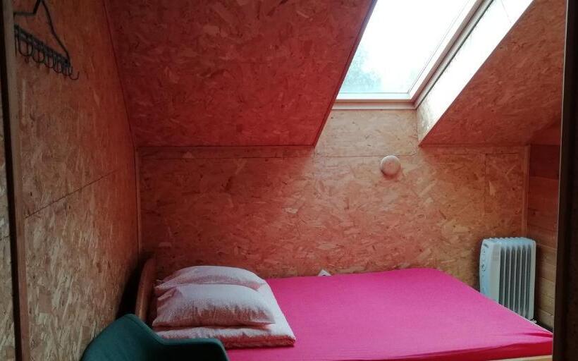 اتاق استاندارد سه نفره, Motel Saunapunkt