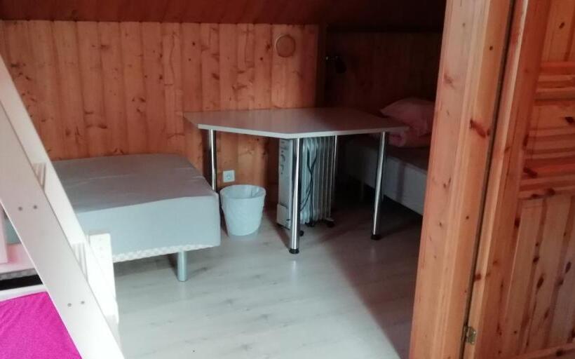 اتاق استاندارد سه نفره, Motel Saunapunkt
