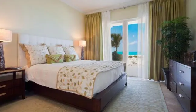 景色の見えるスイートルーム, The Venetian On Grace Bay