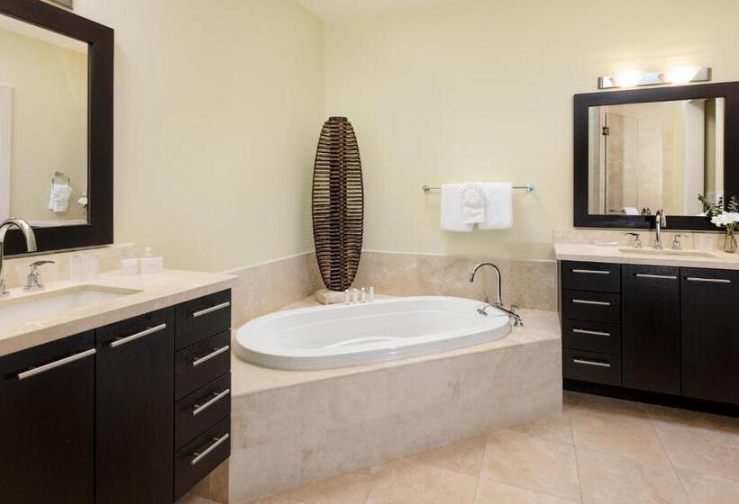 3 Bedroom Suite, The Venetian On Grace Bay