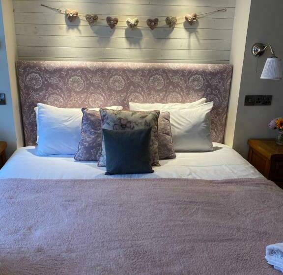 חדר משפחתי, Black Bull Inn, Moffat